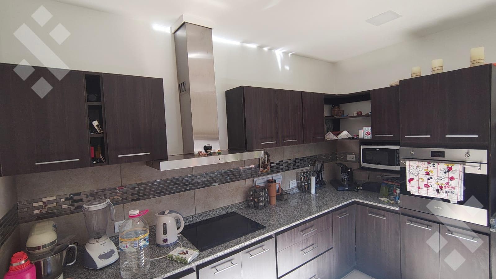 FOR SALE: Executive-Level Home in the Finca Villa Muluen Gated Community, Plottier