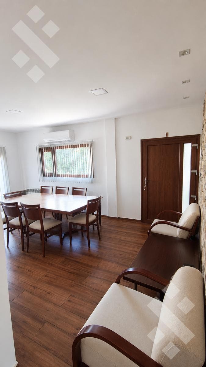FOR SALE: Executive-Level Home in the Finca Villa Muluen Gated Community, Plottier