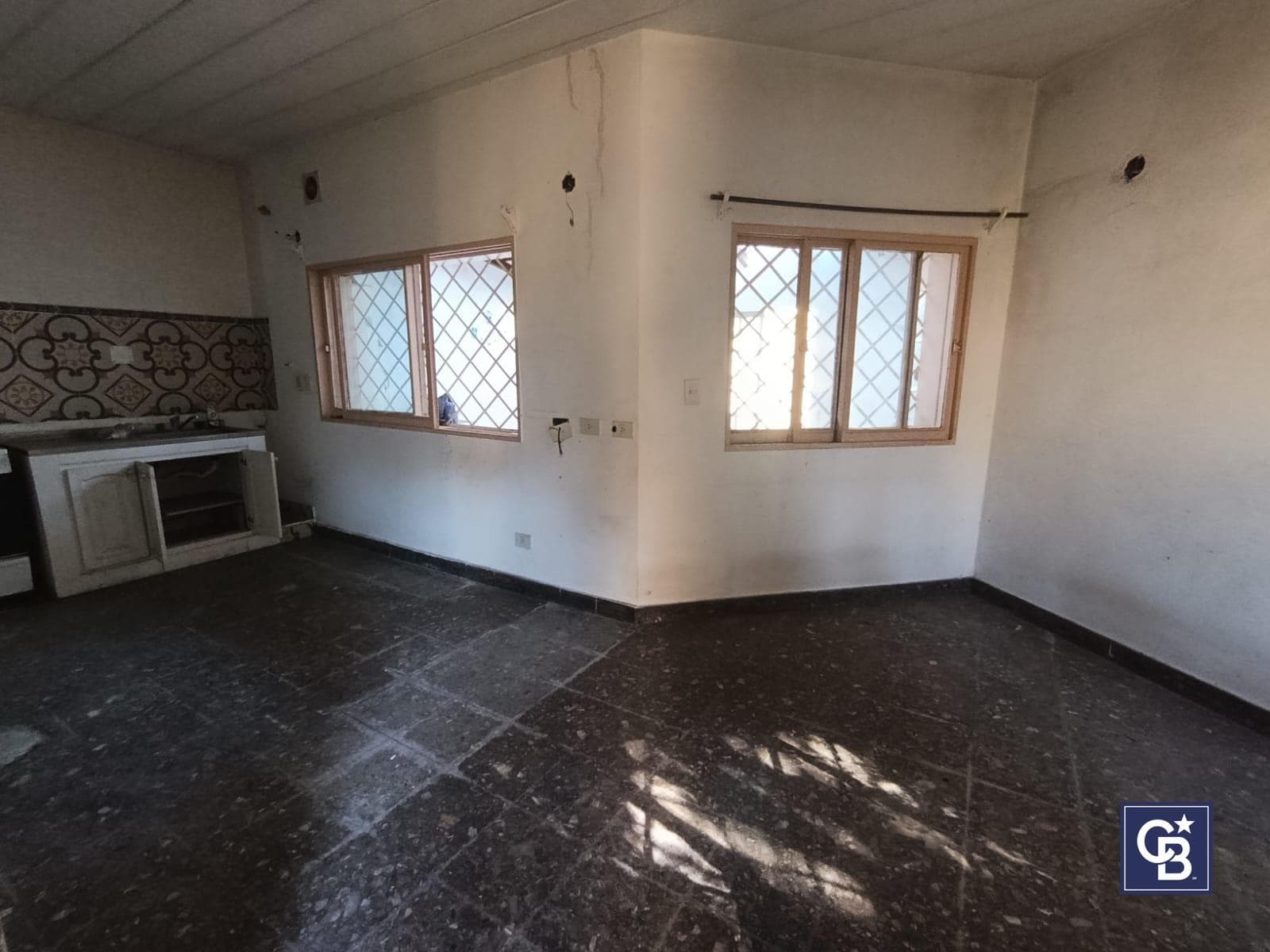 House in need of renovation in downtown Escobar