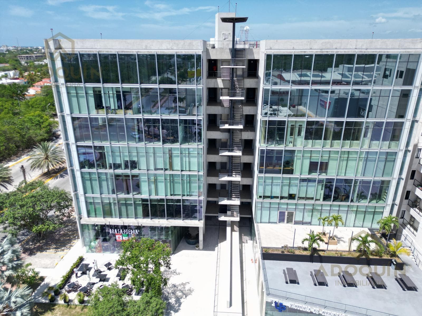 Humana Workcenter Corporate Offices: Rentals and Sales in Playa del Carmen, Plaza las Americas