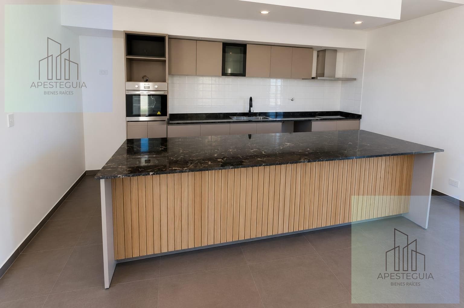House in Canning (Ezeiza), SAN FELIPE NEIGHBORHOOD