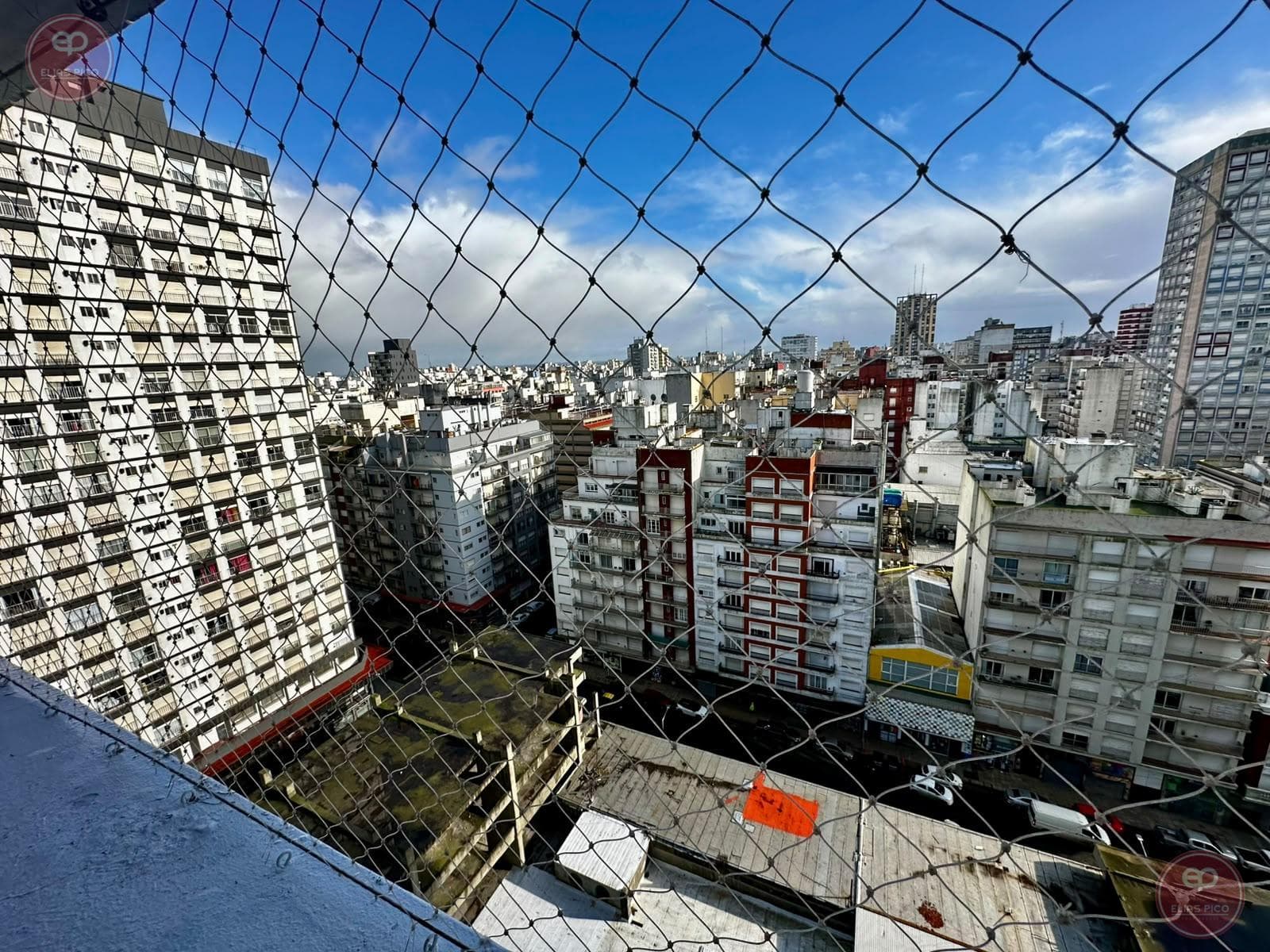 Apartment in Downtown