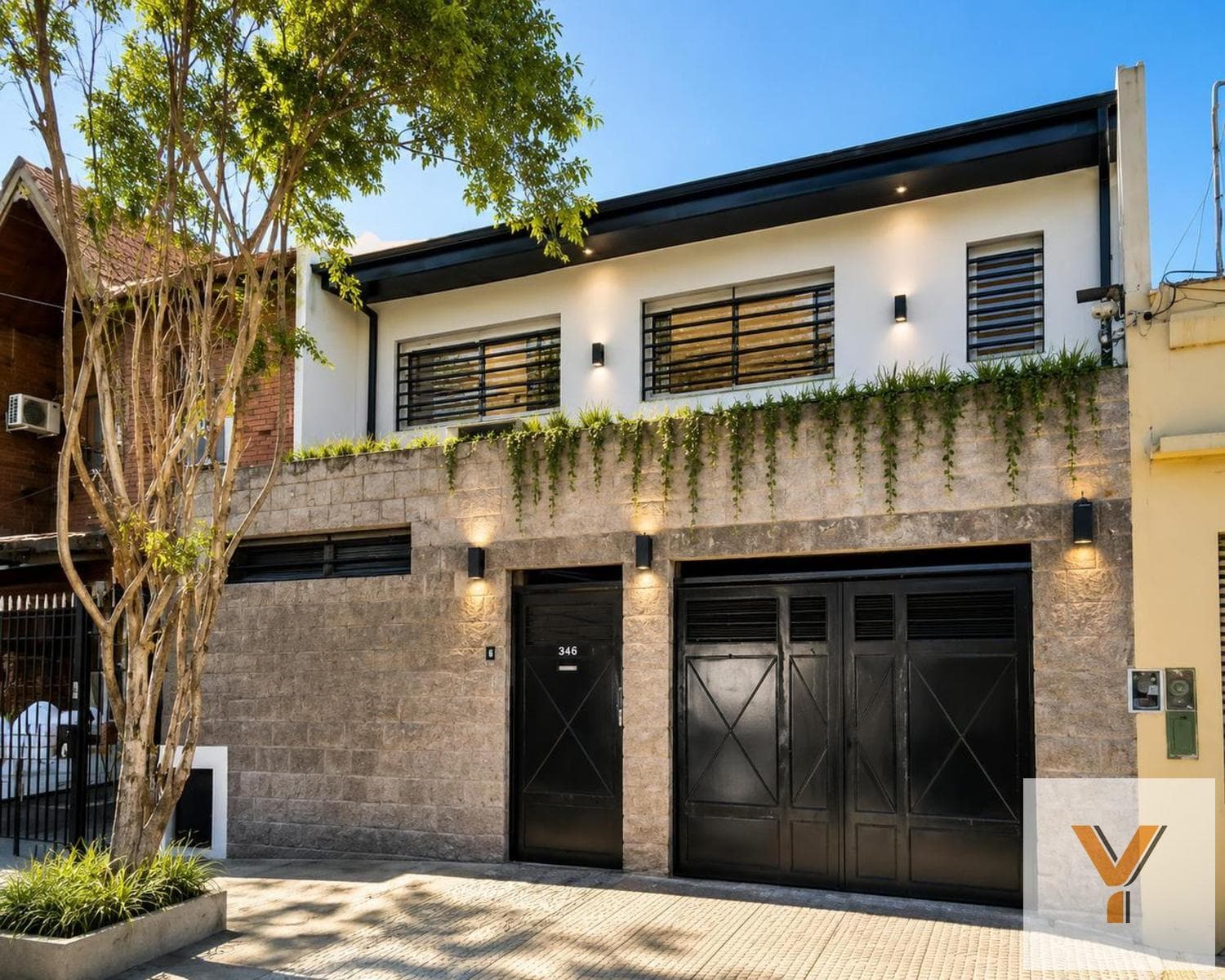 House for Sale - 4 Bedrooms, 3 Bathrooms - 495 m - Vicente López