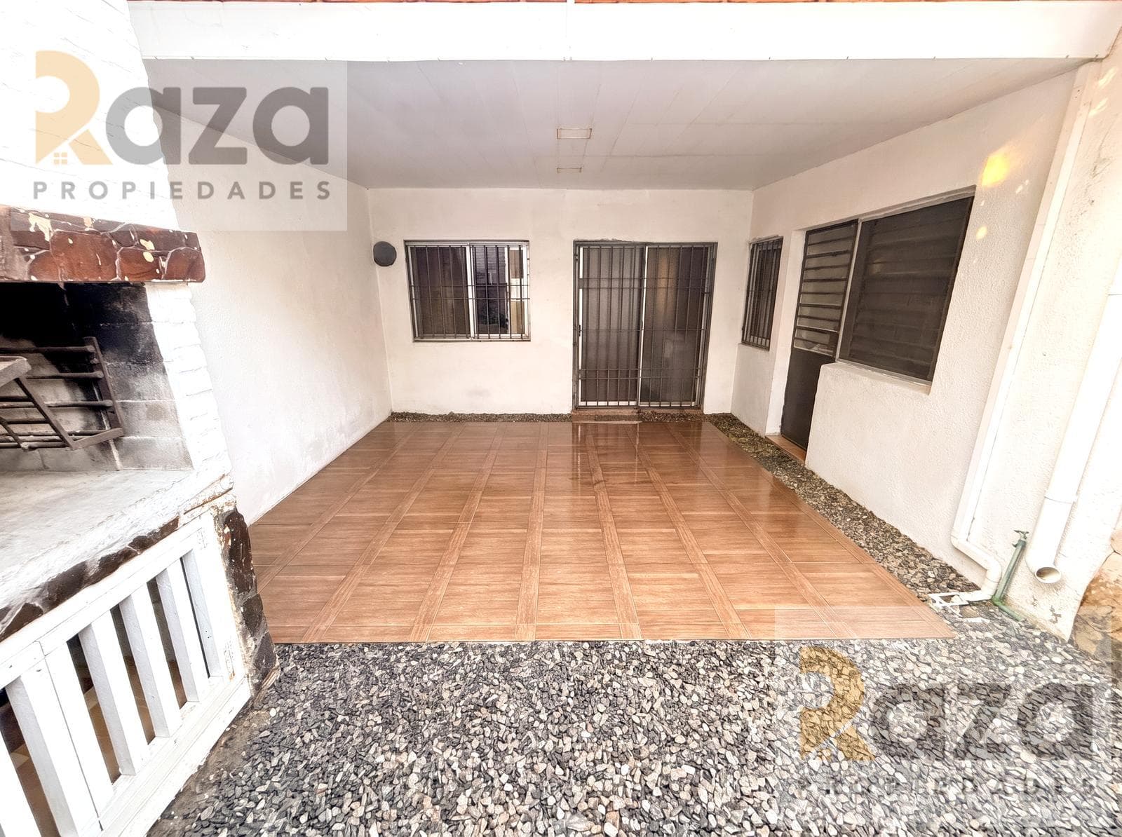 2-Bedroom House for Sale in La Unión, Montevideo (with Garage)