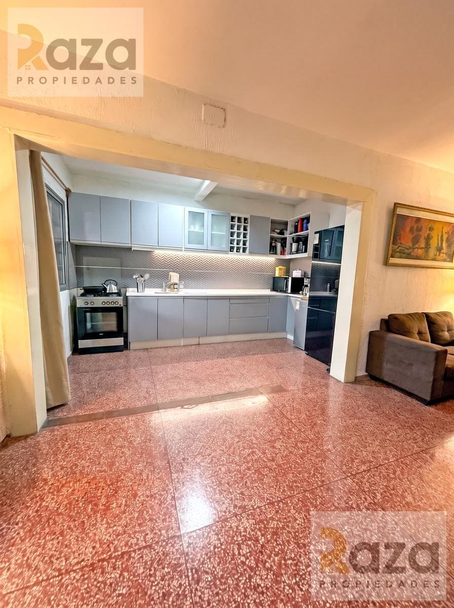 2-Bedroom House for Sale in La Unión, Montevideo (with Garage)