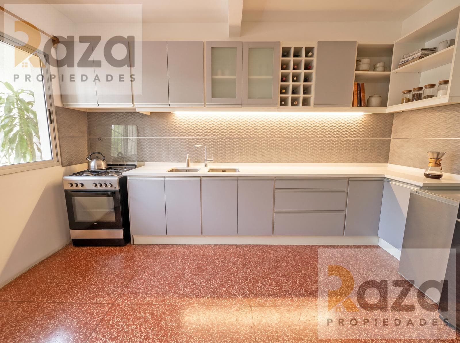 2-Bedroom House for Sale in La Unión, Montevideo (with Garage)