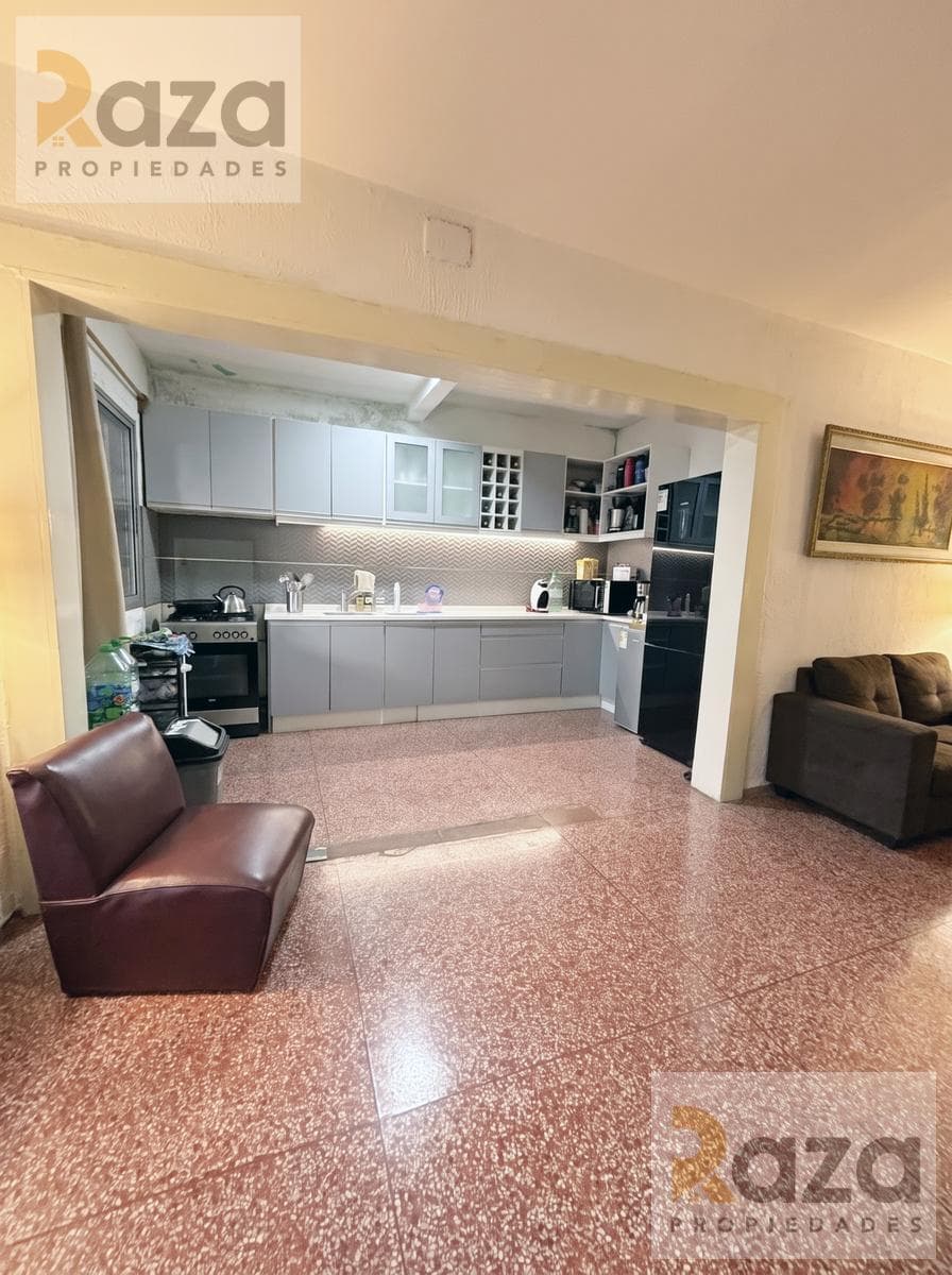 2-Bedroom House for Sale in La Unión, Montevideo (with Garage)
