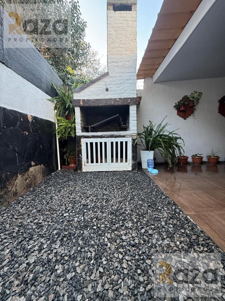 2-Bedroom House for Sale in La Unión, Montevideo (with Garage)