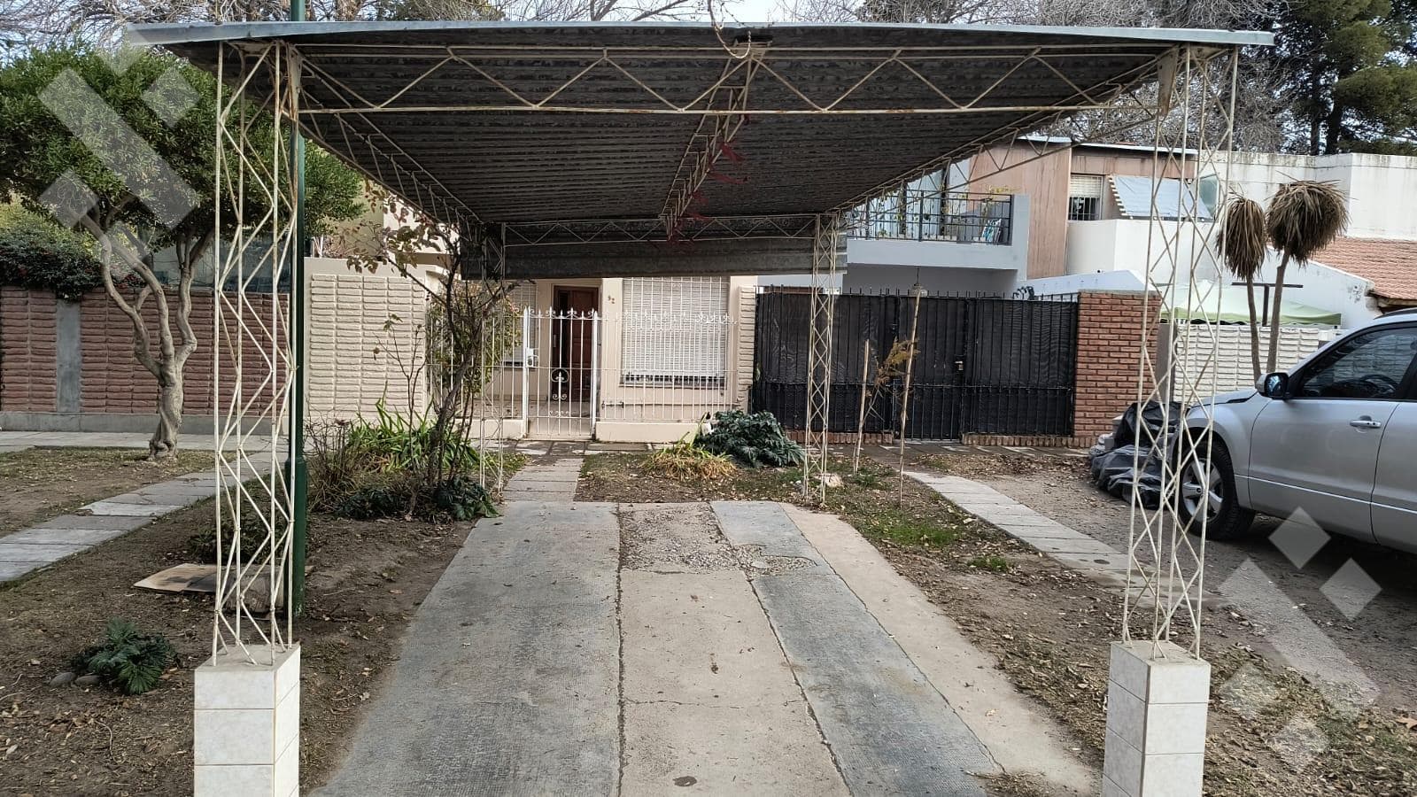 House in Cipolletti