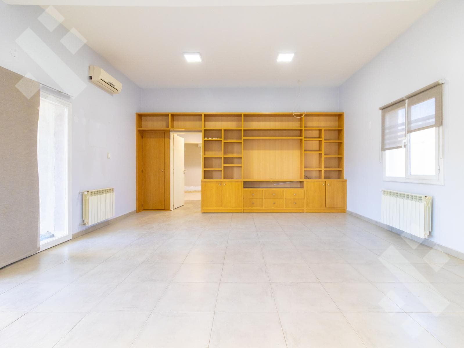 3-Bedroom House for Sale with Pool - Comahue Golf Club Neighborhood - Neuquén City