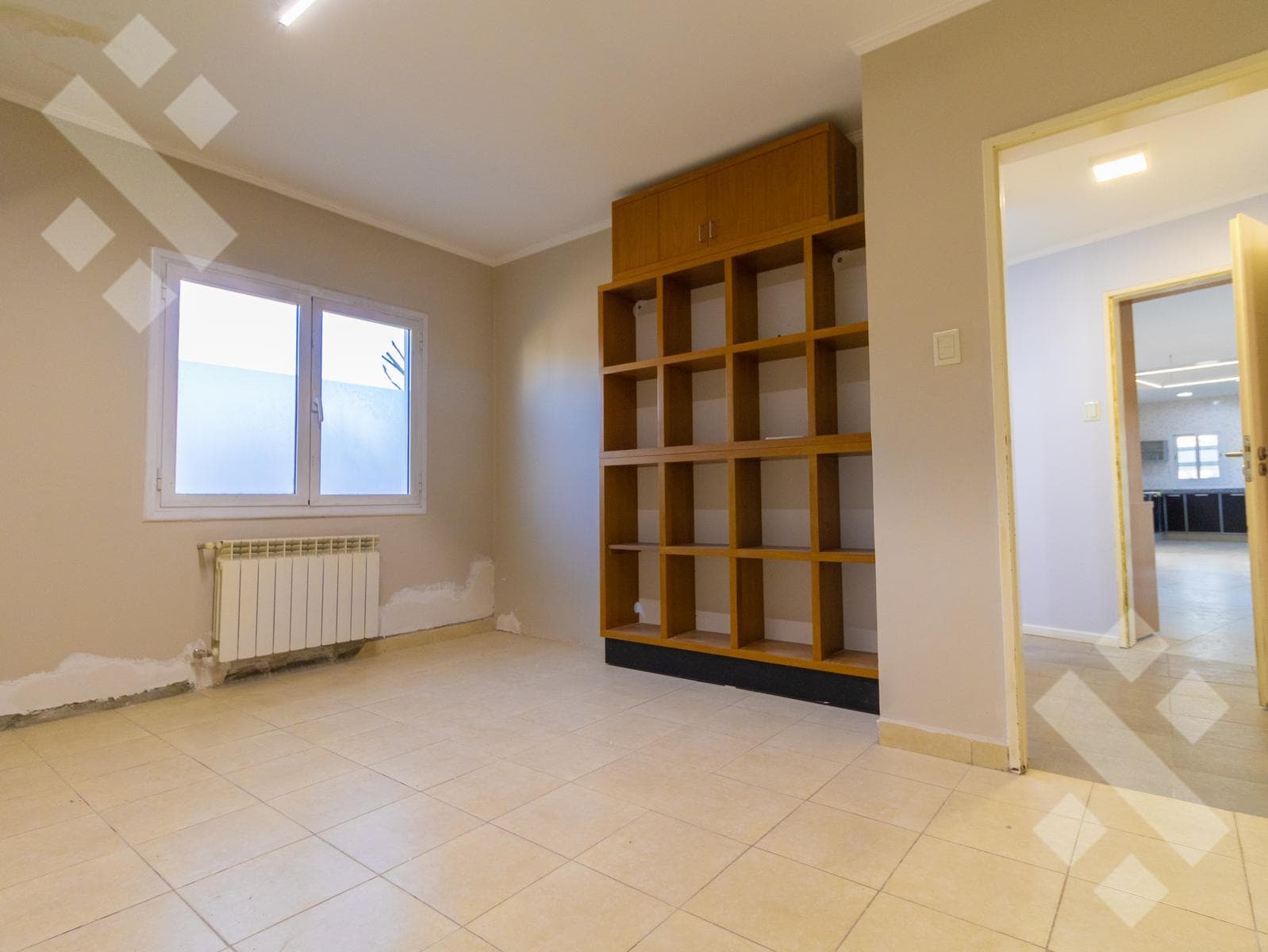 3-Bedroom House for Sale with Pool - Comahue Golf Club Neighborhood - Neuquén City