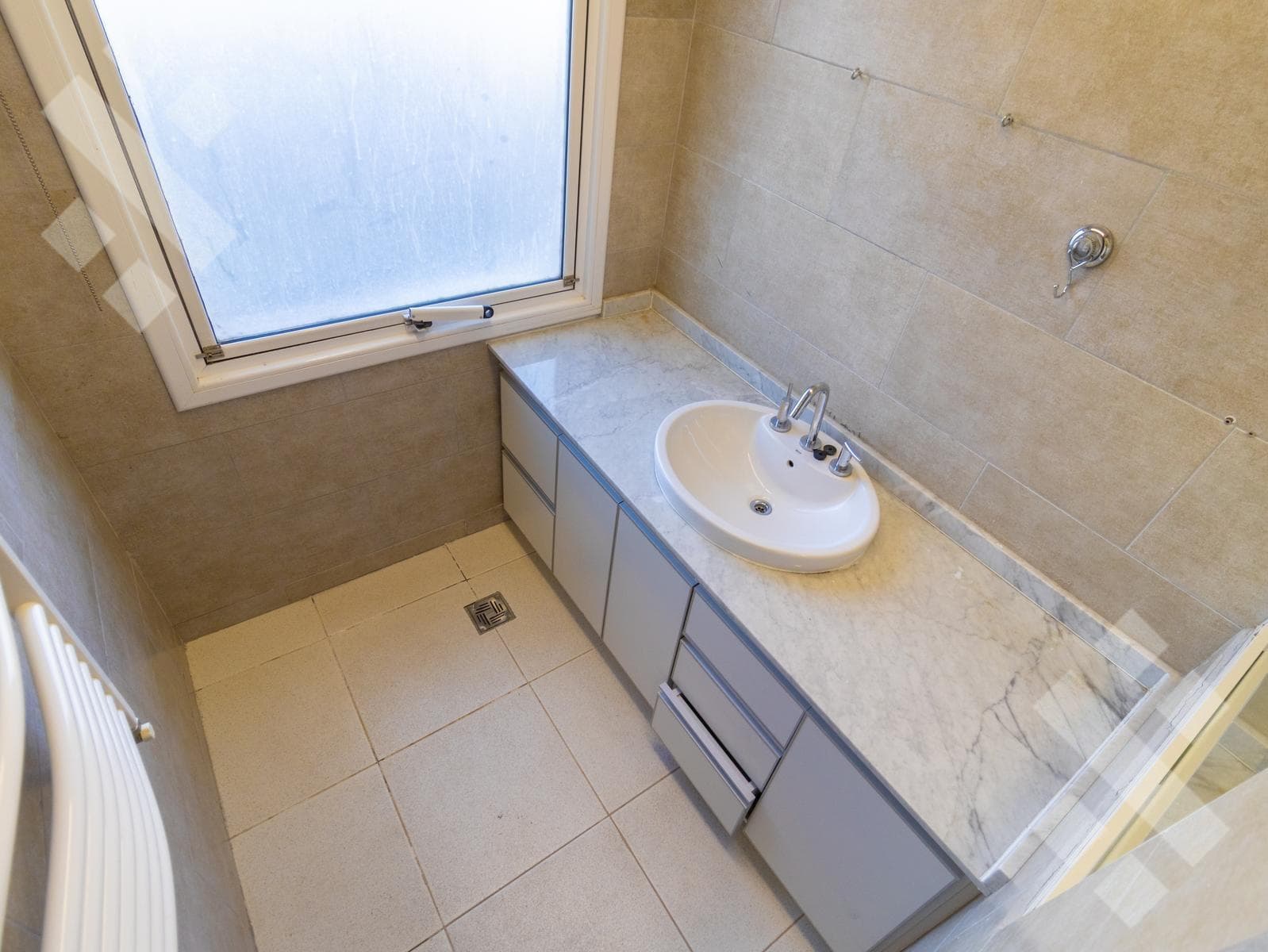 3-Bedroom House for Sale with Pool - Comahue Golf Club Neighborhood - Neuquén City