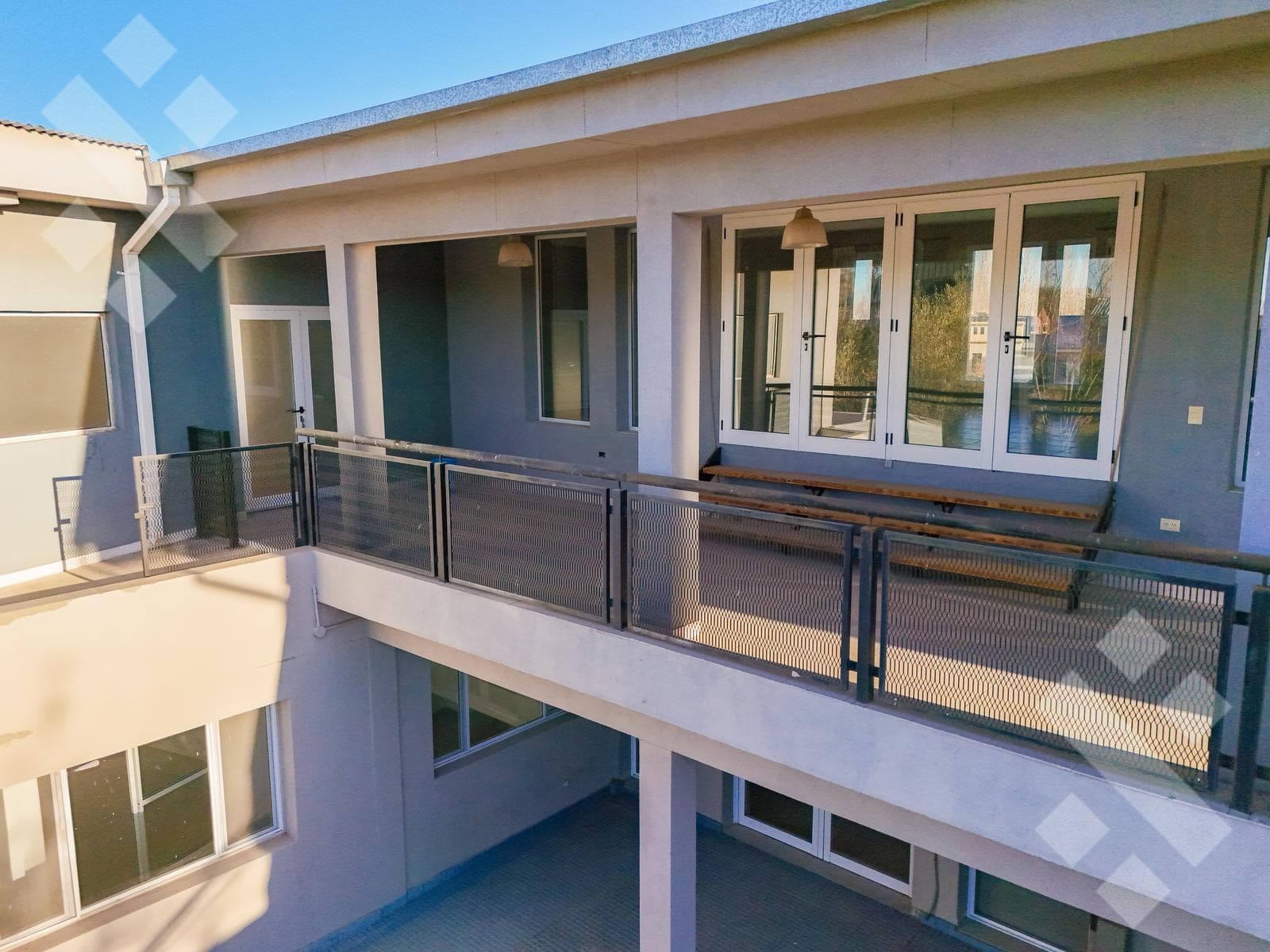 3-Bedroom House for Sale with Pool - Comahue Golf Club Neighborhood - Neuquén City