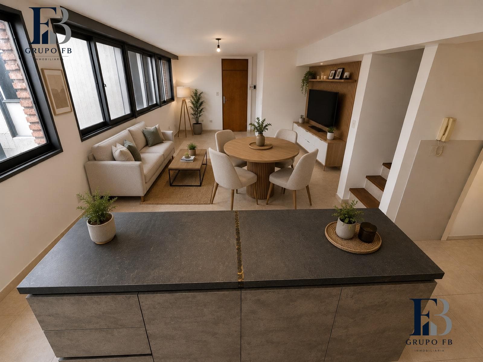4-BEDROOM APARTMENT + NEW GARAGE IN CORDOBA