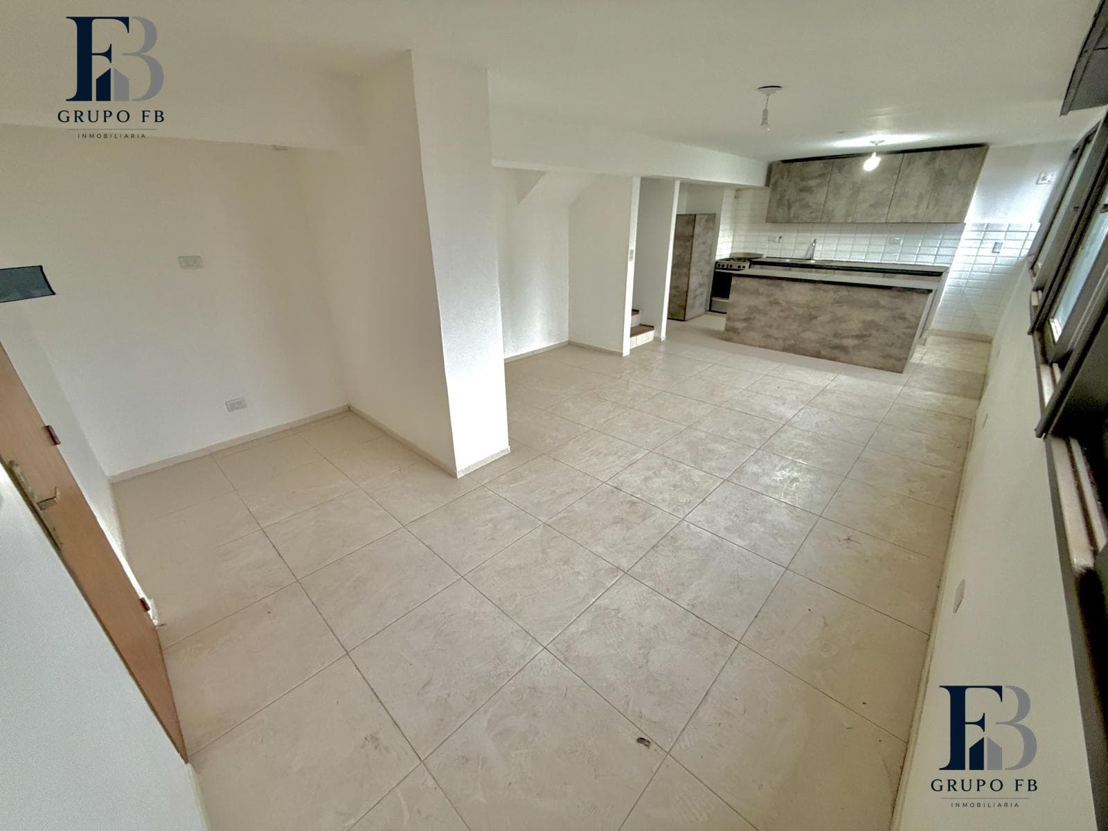 4-BEDROOM APARTMENT + NEW GARAGE IN CORDOBA