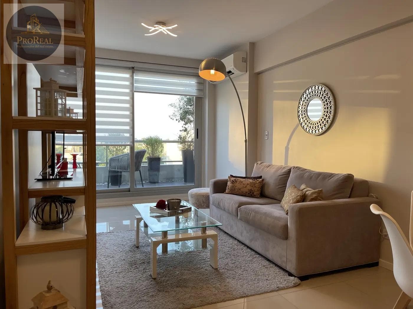 Exclusive 2-room furnished apartment, upper floor, unobstructed view, and covered parking space