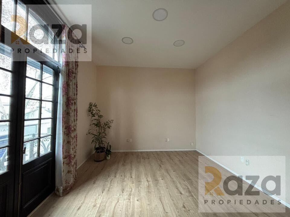 6-Bedroom House for Sale in Aguada