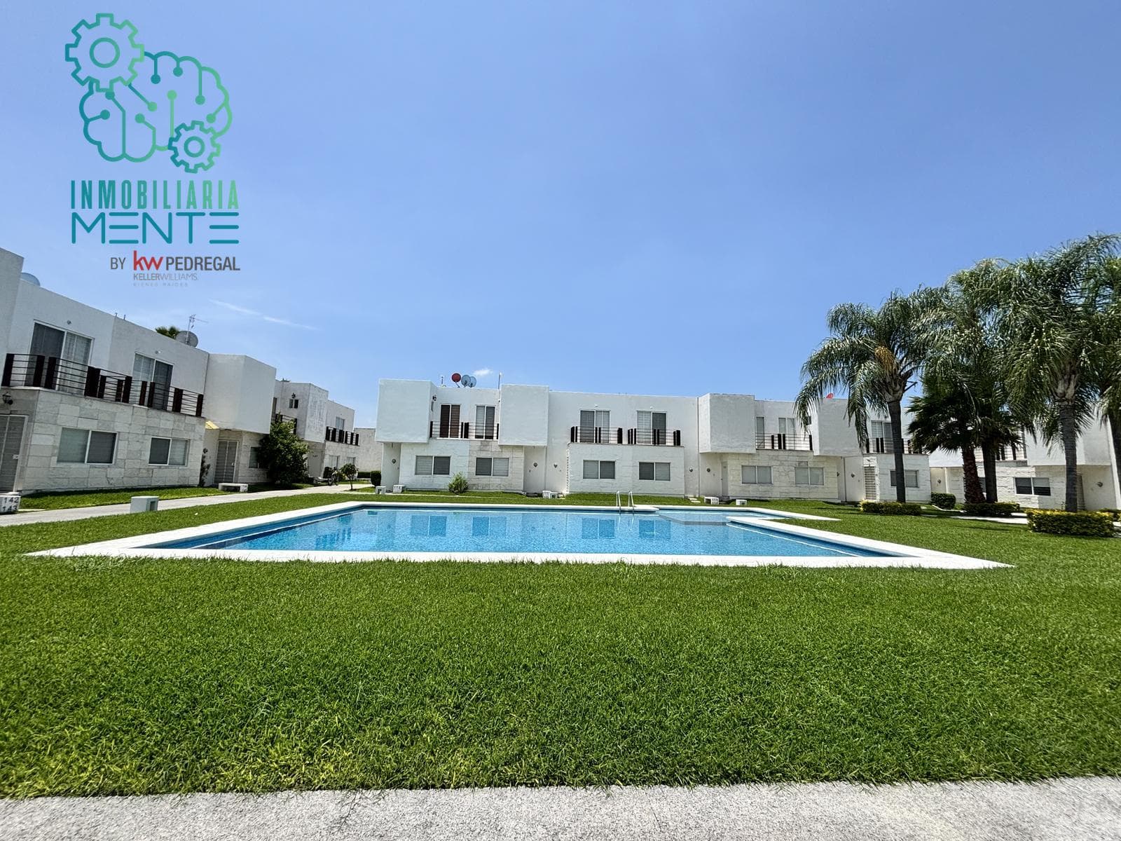 HOUSE FOR SALE IN THE LOS PRADOS RESIDENTIAL COMPLEX, OACALCO