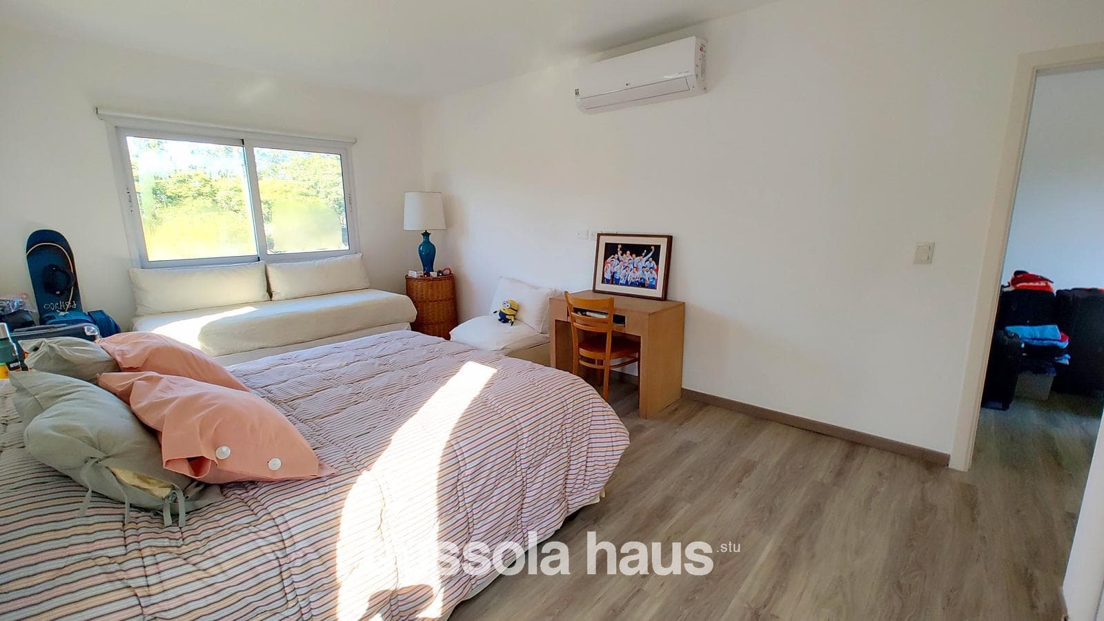 House for sale: 7 rooms, lake views, pool, El Encuentro neighborhood, Tigre—a great opportunity