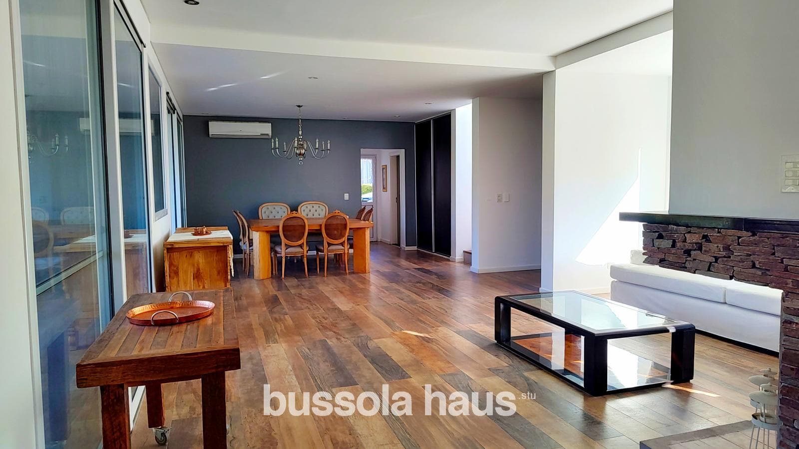 House for sale: 7 rooms, lake views, pool, El Encuentro neighborhood, Tigre—a great opportunity