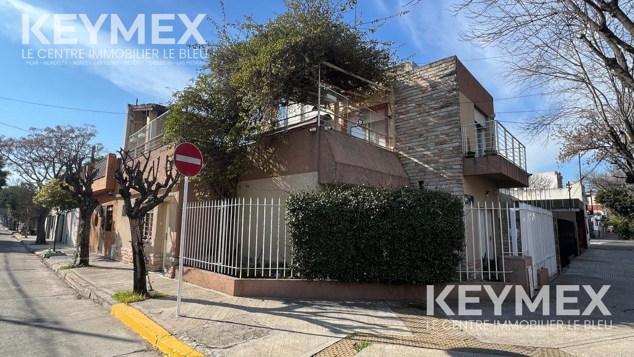 House for sale in Villa Real. Spacious, in a great location, and bright!