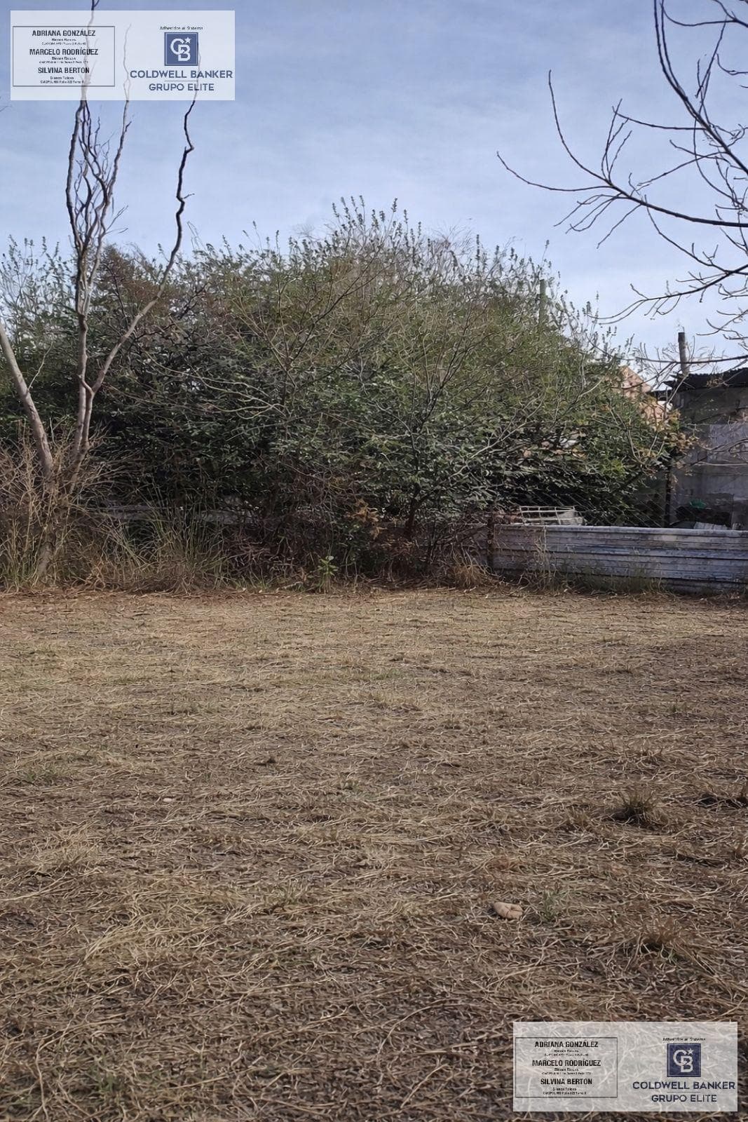 HOUSE IN VILLA MERCEDES WITH A YARD