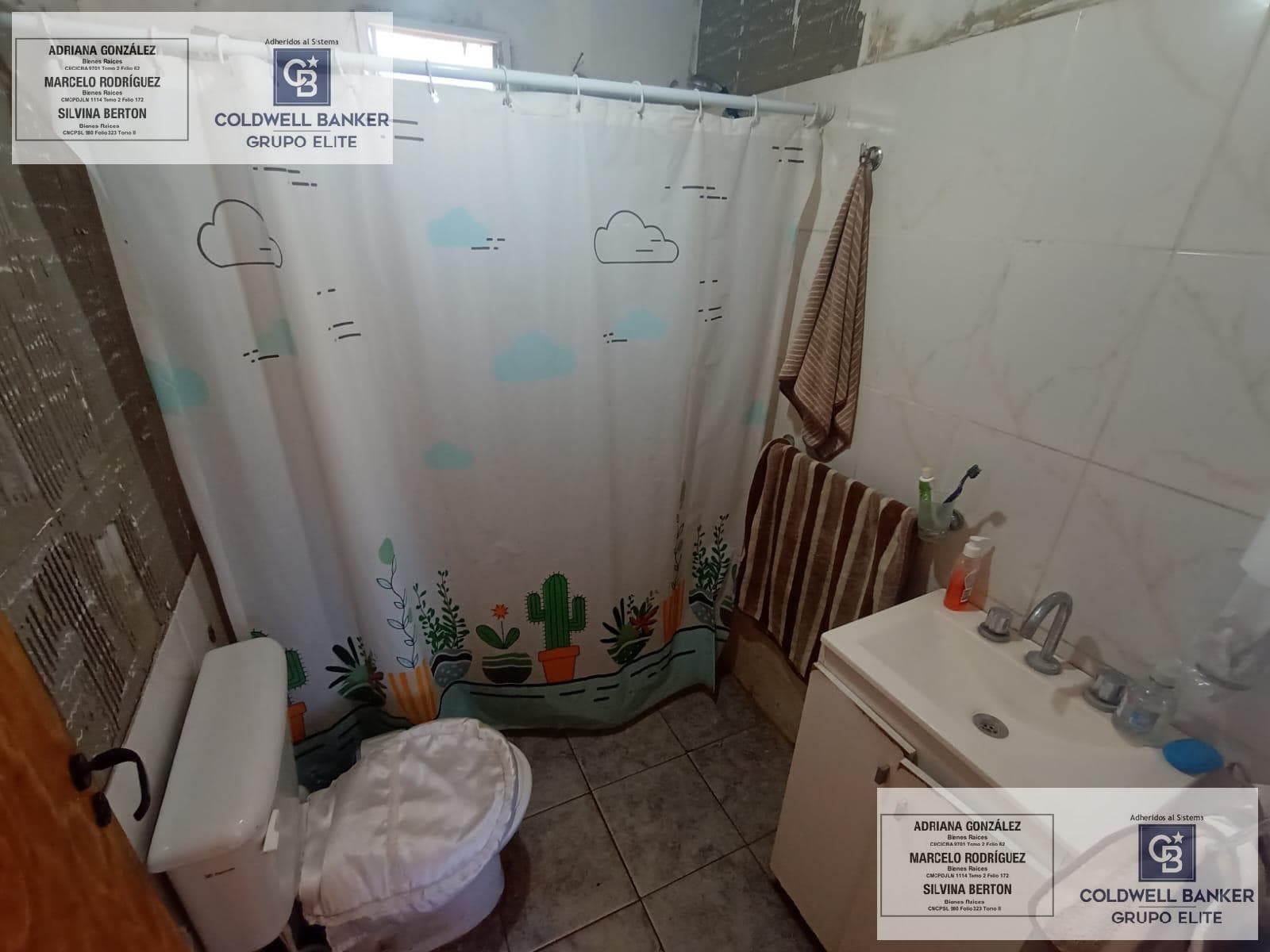 House for sale in Villa Mercedes, 3 rooms with a garage, excellent neighborhood.