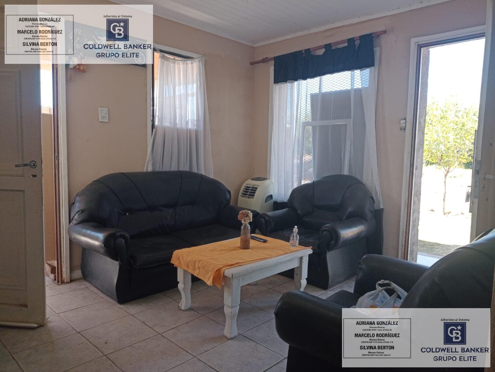 House for sale in Villa Mercedes, 3 rooms with a garage, excellent neighborhood.
