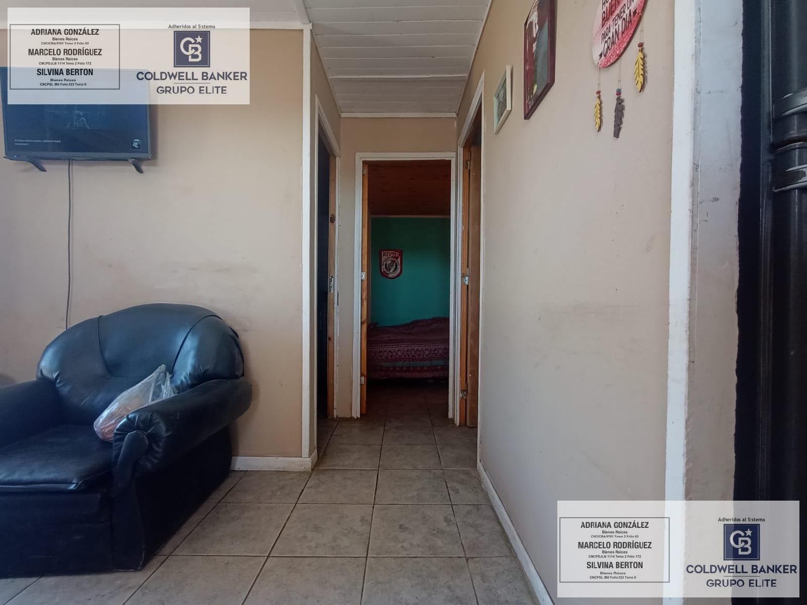 House for sale in Villa Mercedes, 3 rooms with a garage, excellent neighborhood.