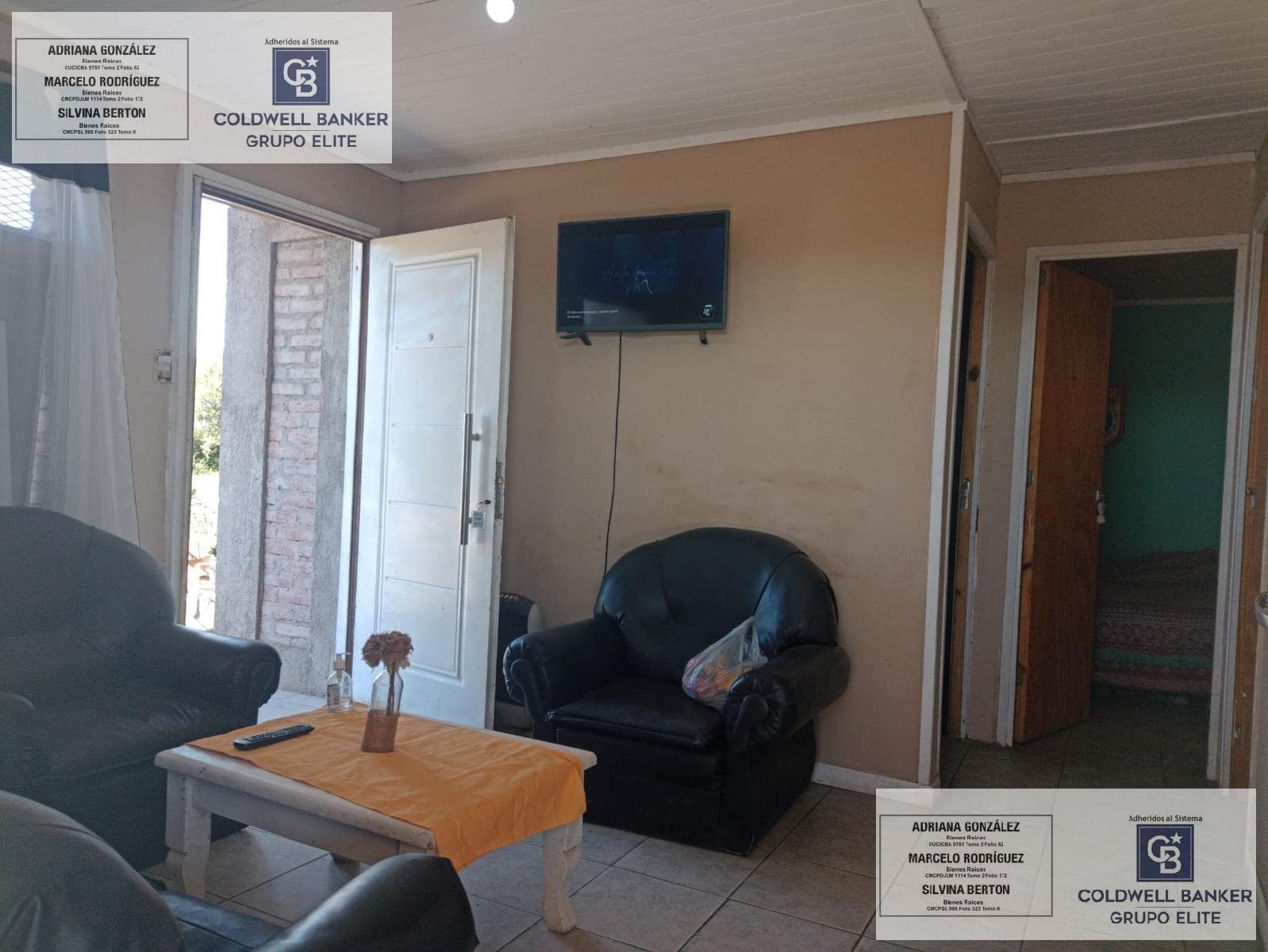 House for sale in Villa Mercedes, 3 rooms with a garage, excellent neighborhood.