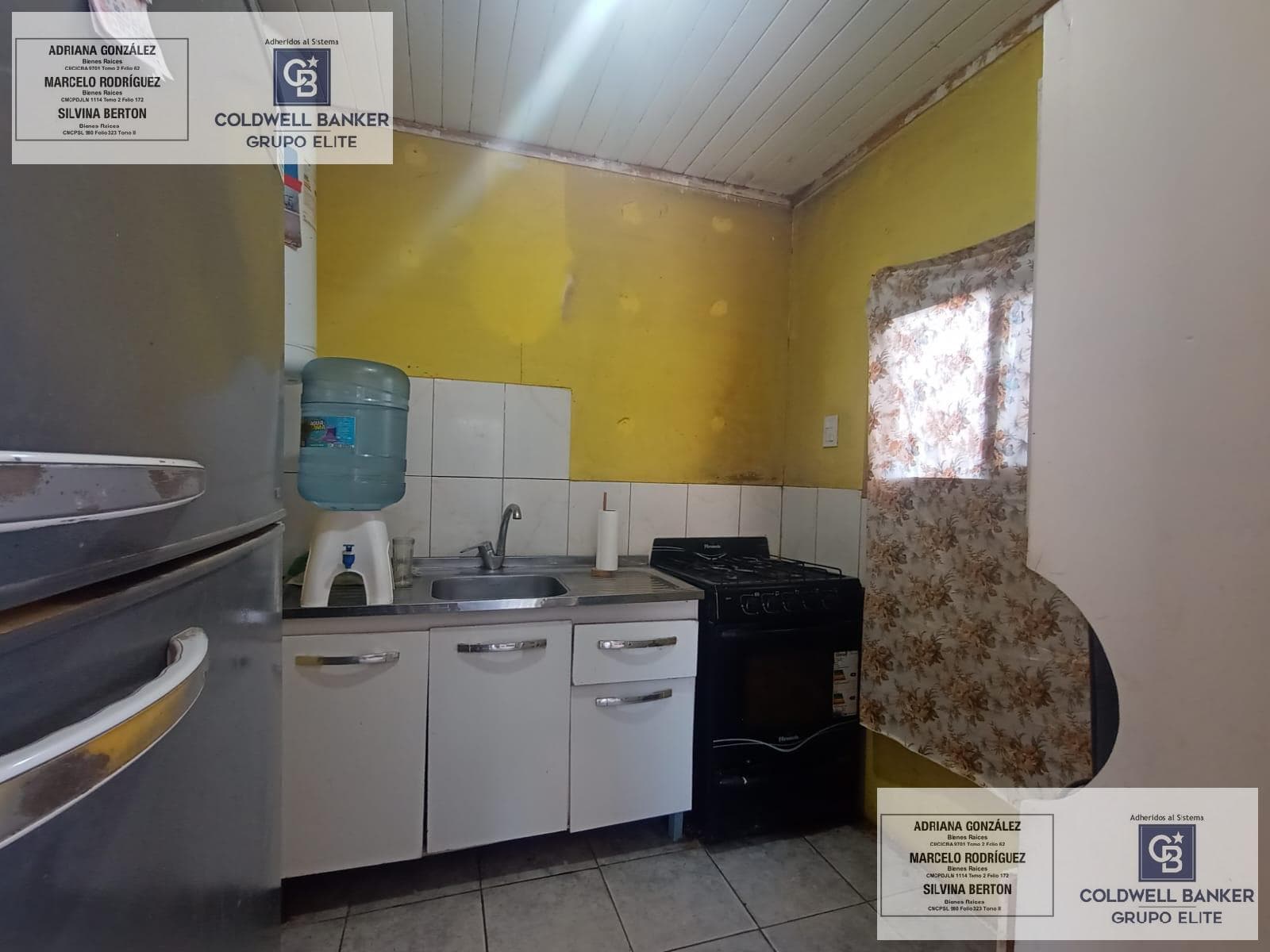 House for sale in Villa Mercedes, 3 rooms with a garage, excellent neighborhood.
