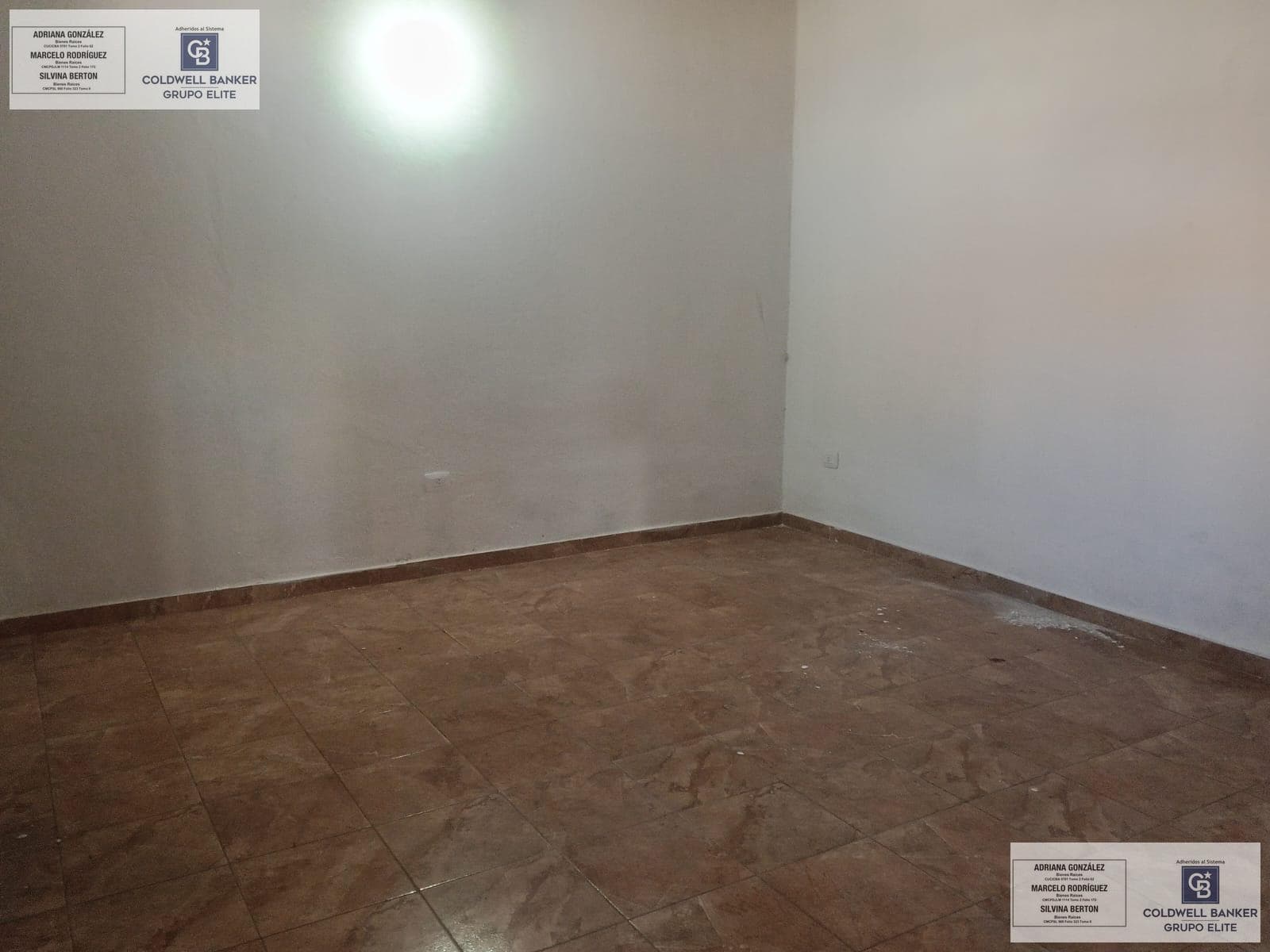 HOUSE FOR SALE PLUS TWO APARTMENTS IN VILLA MERCEDES, SAN LUIS.