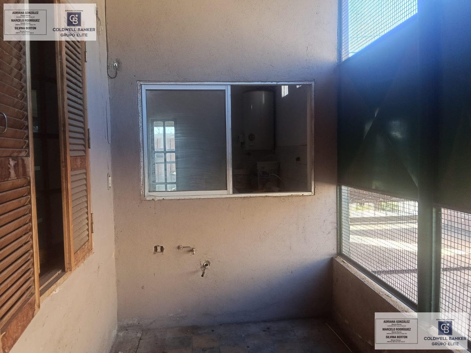 HOUSE FOR SALE PLUS TWO APARTMENTS IN VILLA MERCEDES, SAN LUIS.