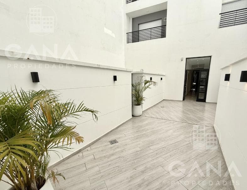 Apartment for Sale in Downtown: Studio Apartment