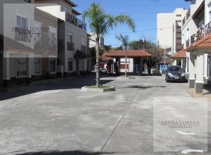 2-Room Apartment for Sale with Garage in Morón Sur—Eligible for Financing