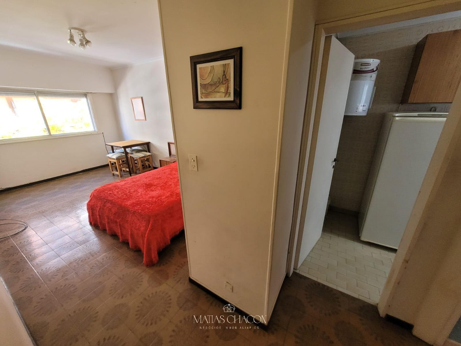 1-Bedroom Apartment Facing the Street for Rent (24-Month Lease)
