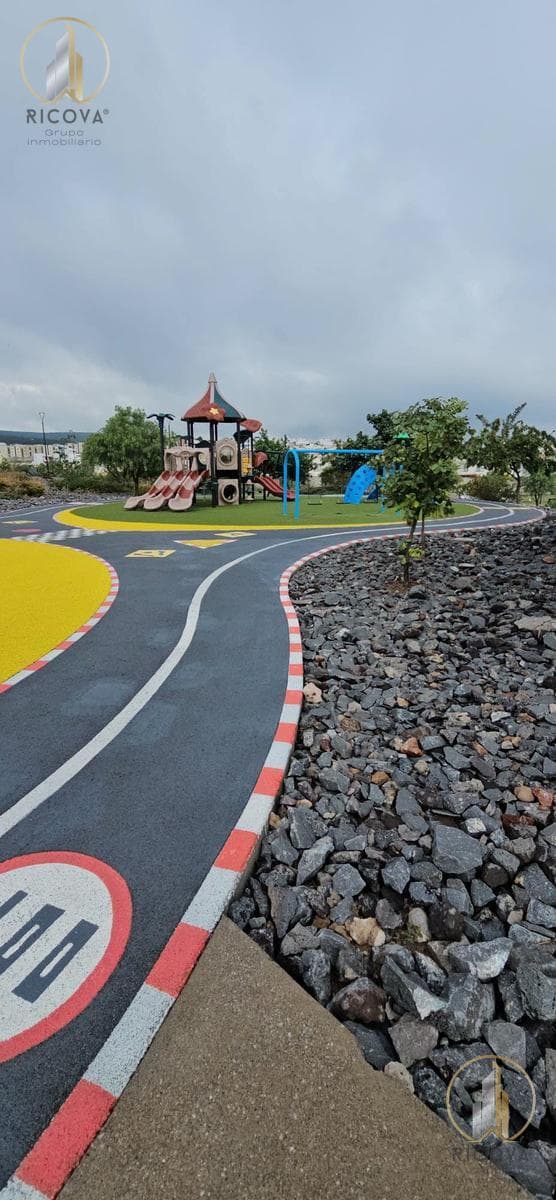 Lot in the Capital Sur Subdivision