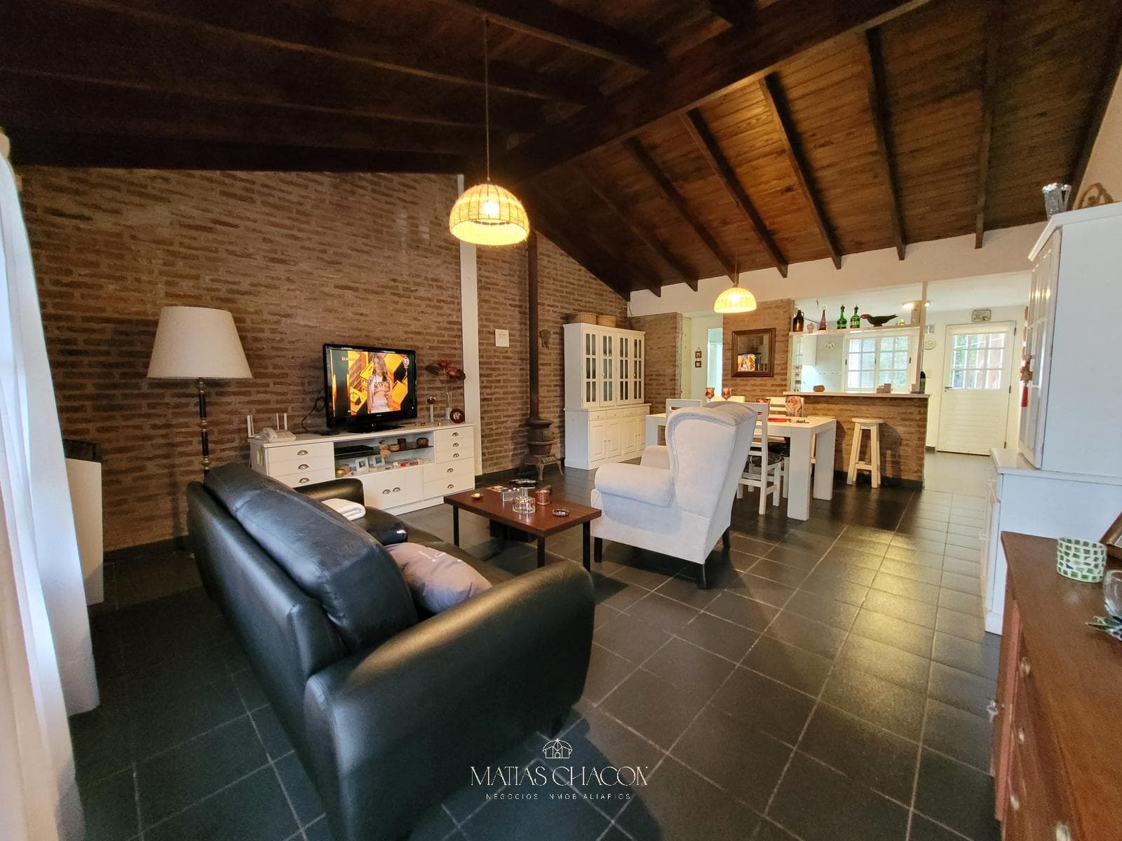 Excellent House in the Santa Celina Neighborhood