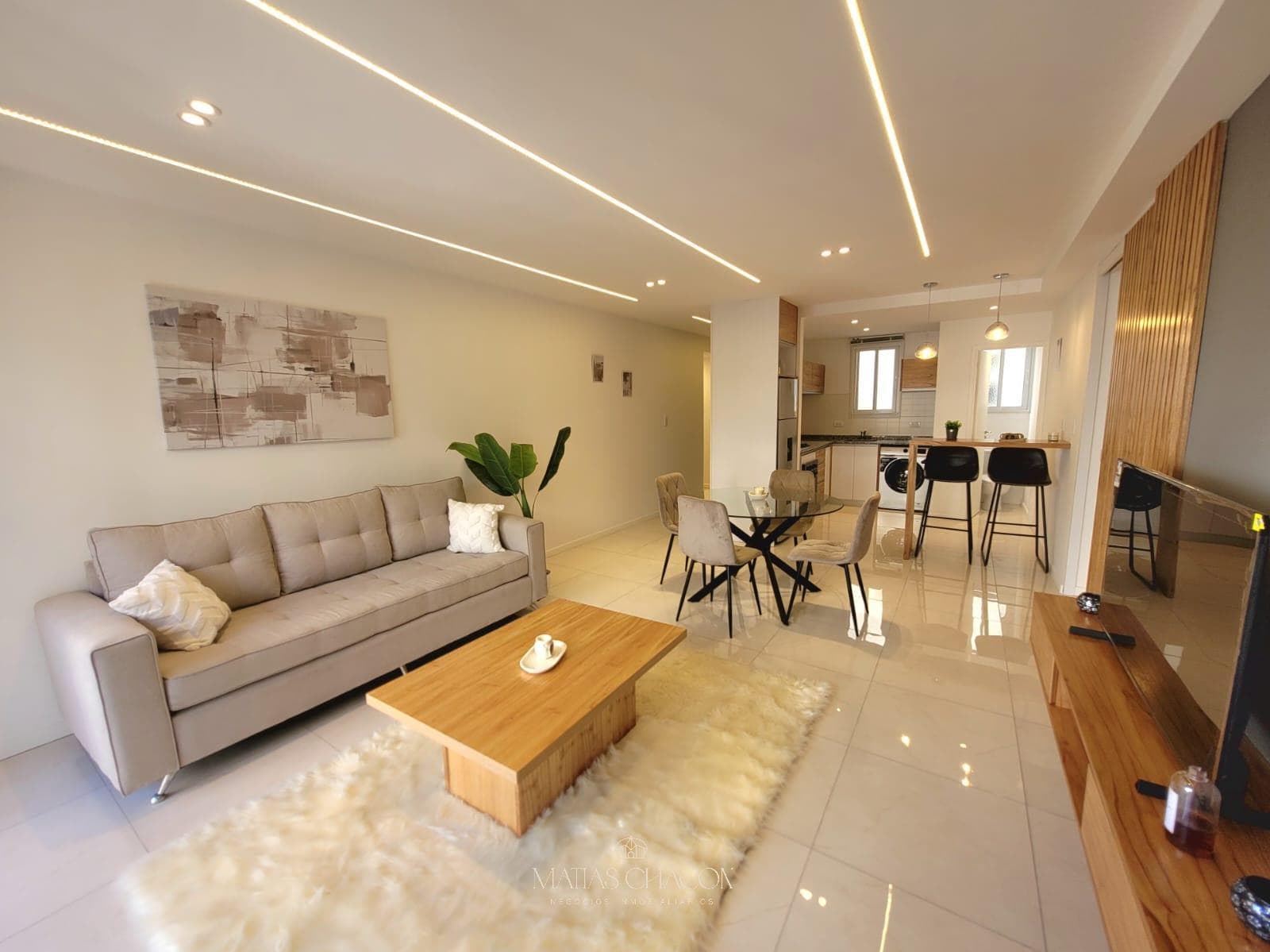 3-room apartment facing the street, completely renovated to look brand new