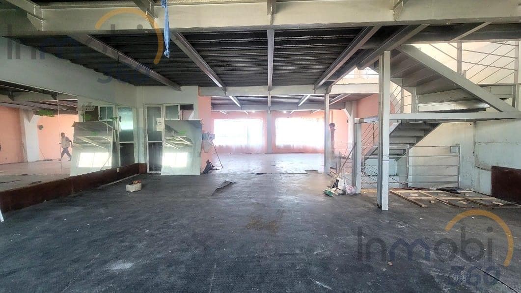 An incredible building to start your own business