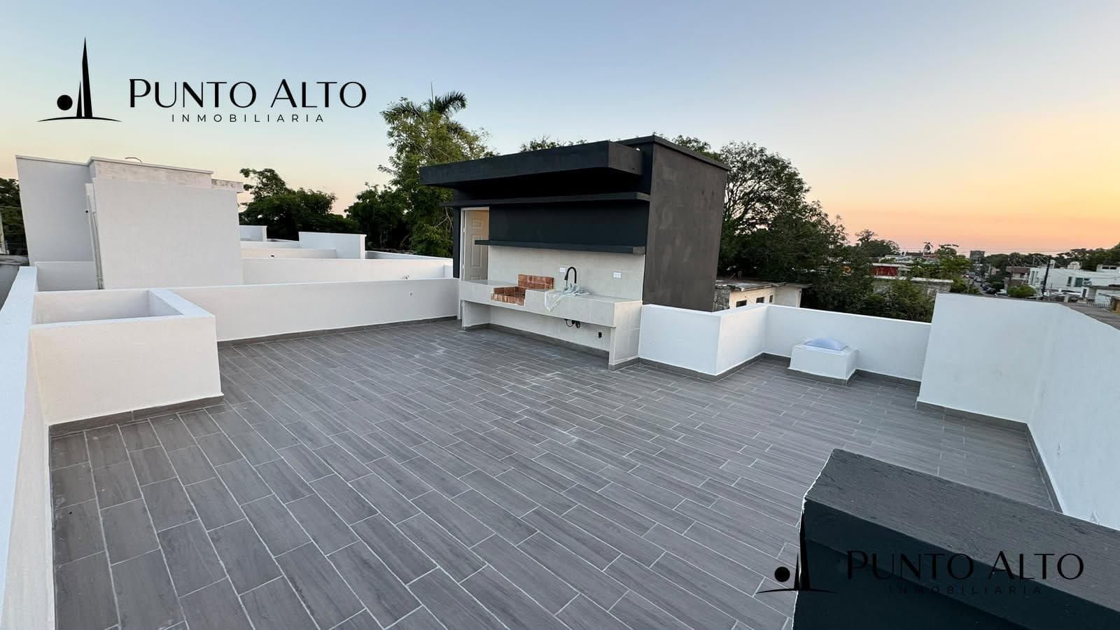 HOUSE FOR SALE VERY CLOSE TO THE TAMPICO SAILING SCHOOL