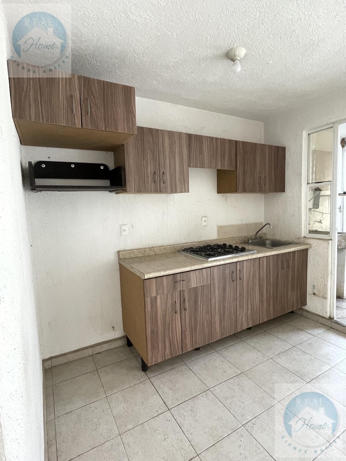 Apartment in the Jardines de Las Fuentes Subdivision
