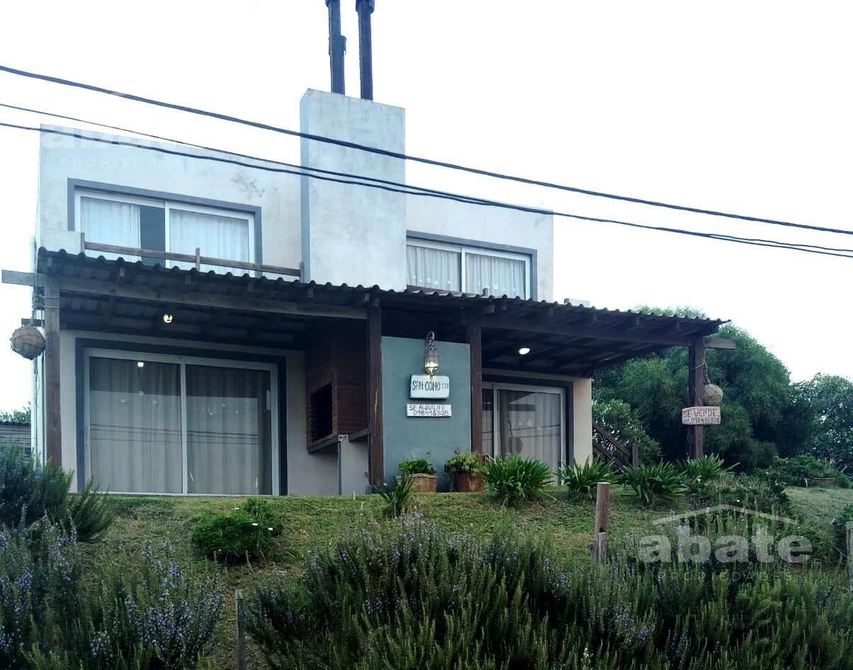 Complex in Punta del Diablo with 4 independent units