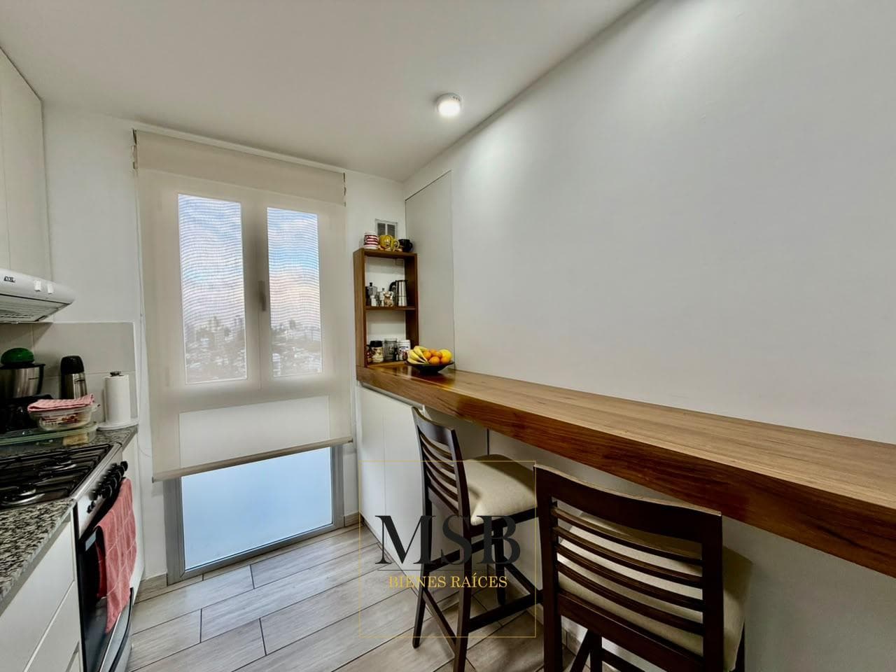 2-bedroom apartment with a garage