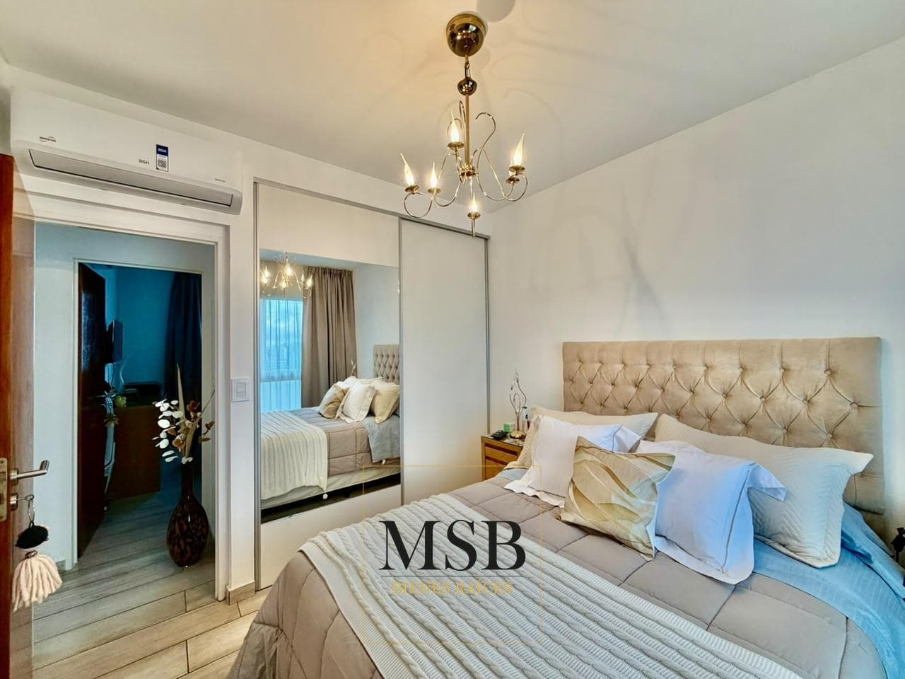 2-bedroom apartment with a garage