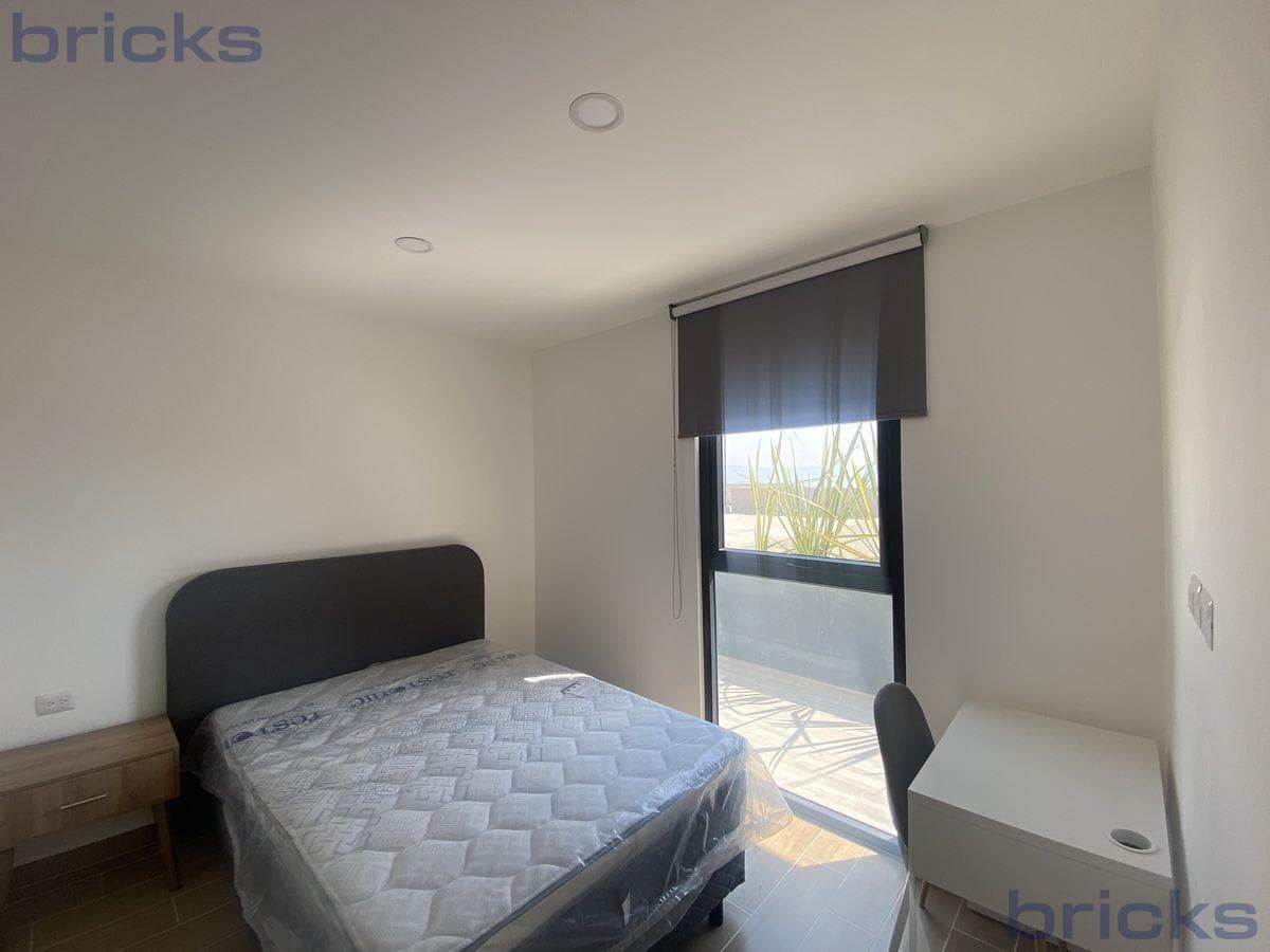 Renta de1 Habitación con Baño Privado en Depa Compartido ( solo mujer ) – Zibatá, Querétaro.