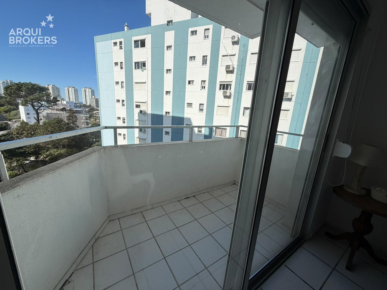 2-Bedroom Apartment with Garage at Chesterfield Tower – Aidy Grill