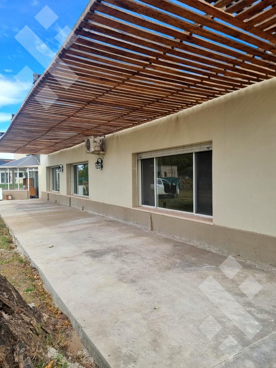 4-Bedroom House for Rent - El Vergel Neighborhood, Centenario