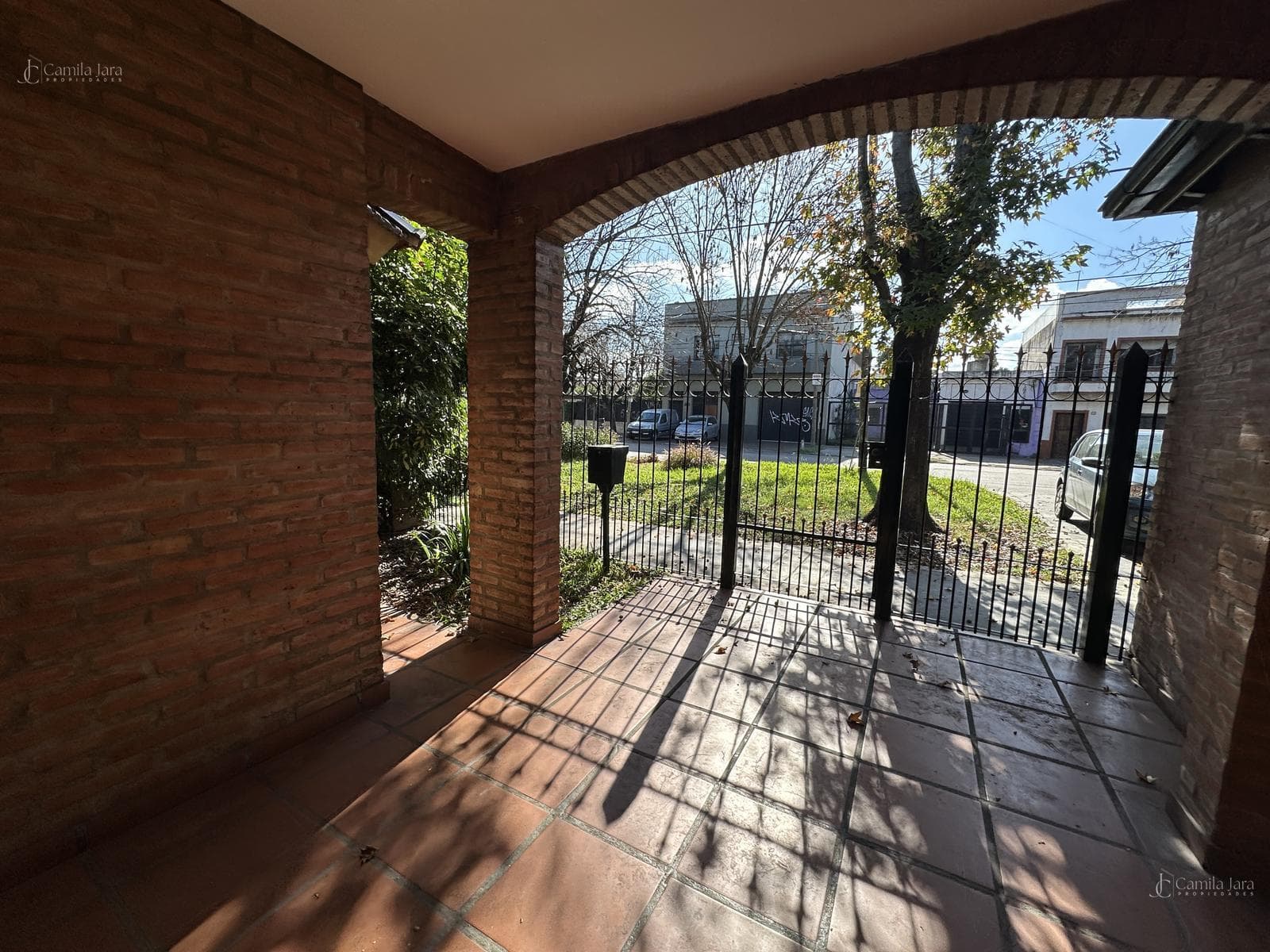 5-ROOM VILLA FOR SALE IN CASTELAR NORTE, PARQUE AYERZA