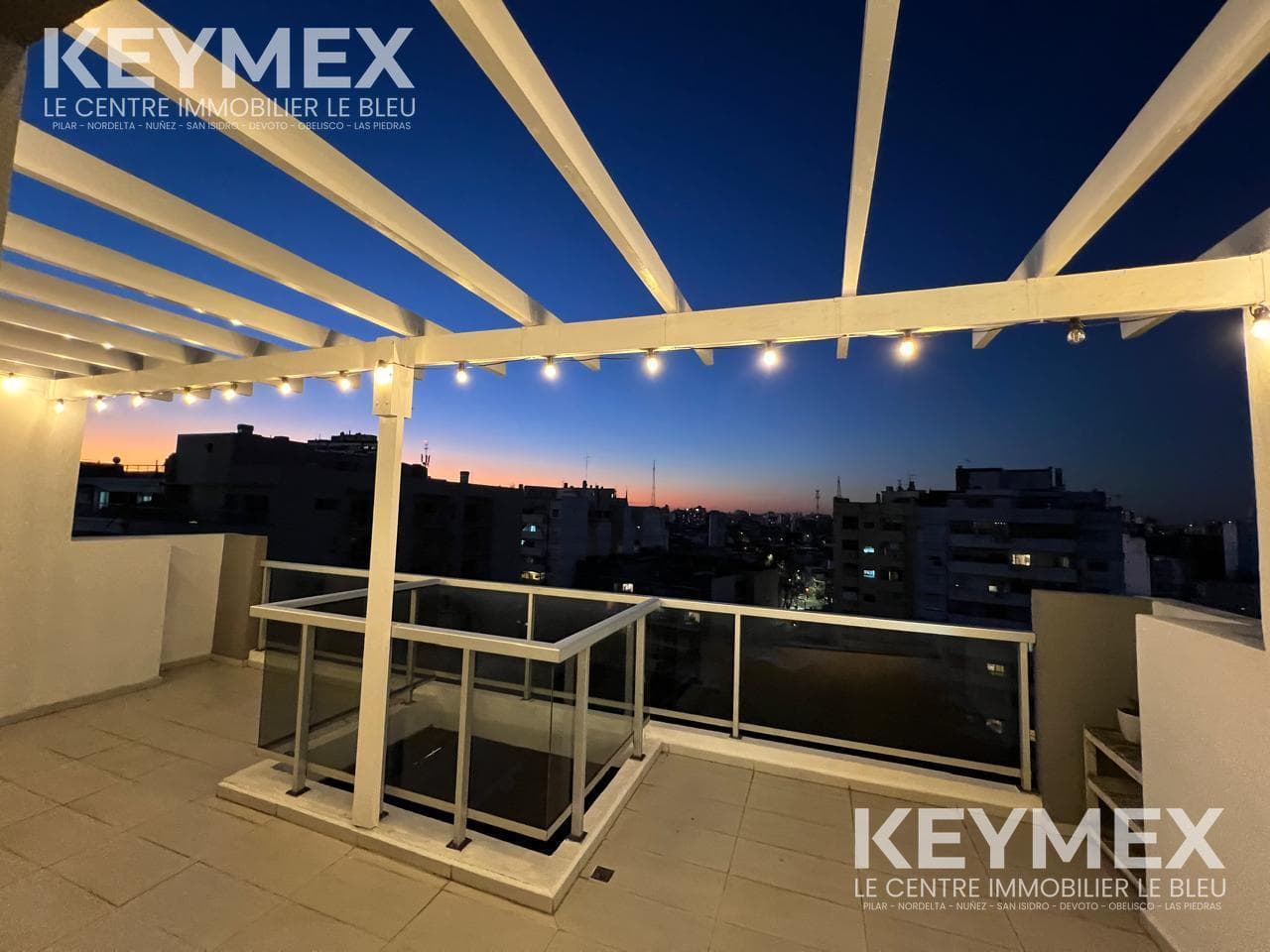 2-room apartment with a balcony, terrace, and grill, FACING THE STREET. In Caballito. QUALIFIES FOR A LOAN!